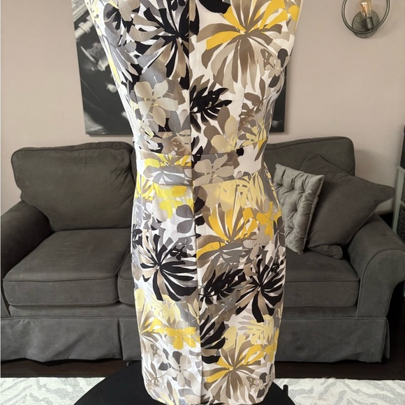 Connected Apparel Gray Floral Dress - Picture 2 of 3